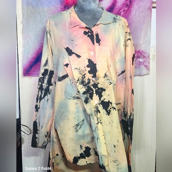 LOWES Custom Tunic - Picture 1 of 7